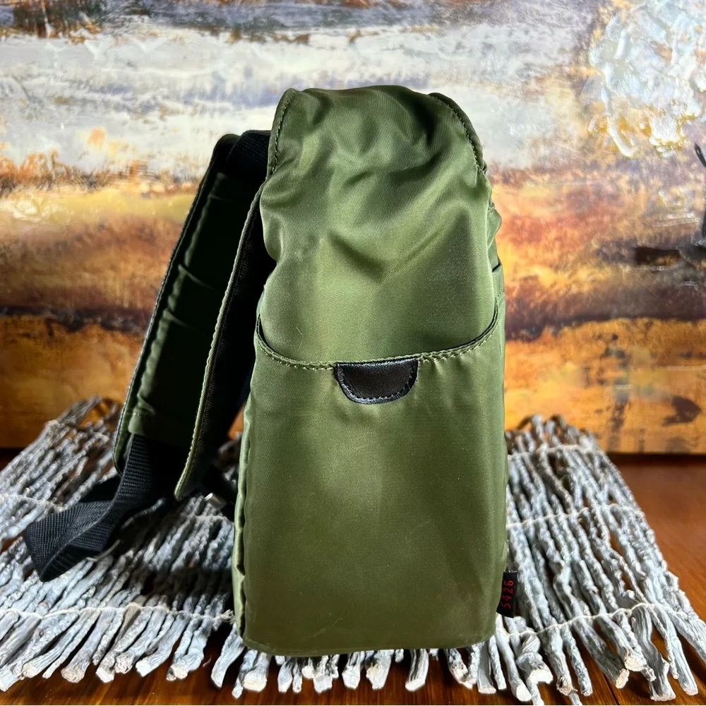 Tamrac 5426 Aria 6 Compact Camera Accessory Shoulder Bag Great Condition